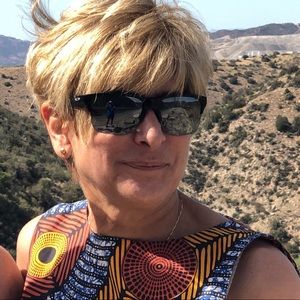 Meet your Posher, Deborah